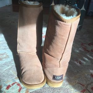 UGG boots light brown
